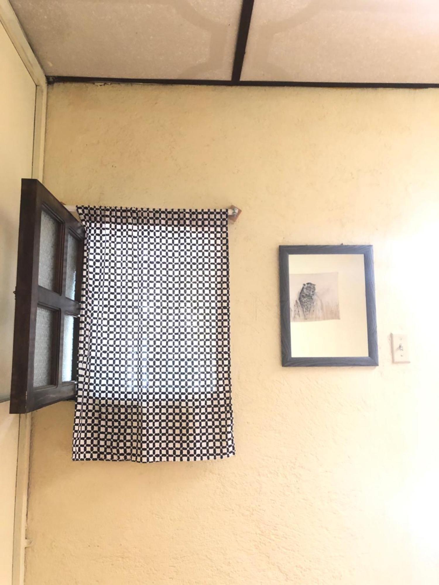 Hospedaje Basico El Jaguar Hotel Antigua Ngoại thất bức ảnh