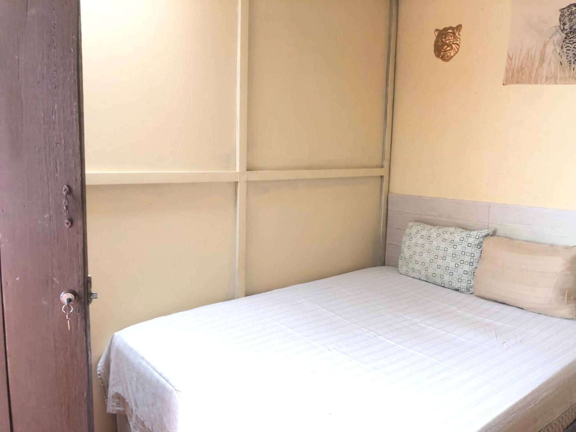 Hospedaje Basico El Jaguar Hotel Antigua Ngoại thất bức ảnh